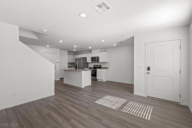 9366 Soothing Sea Street, Las Vegas, NV 89178