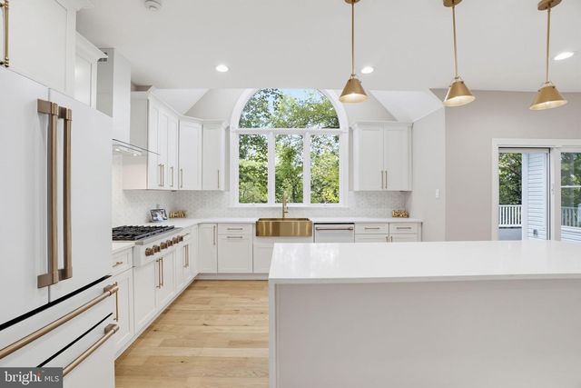 484 KING OF PRUSSIA RD, Wayne, PA 19087
