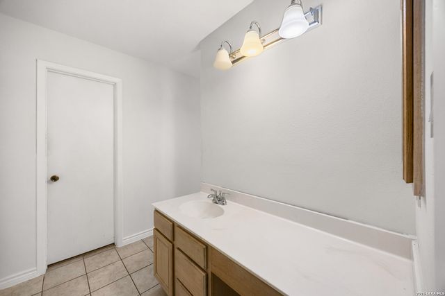 11719 Bridge Hampton, San Antonio, TX 78251