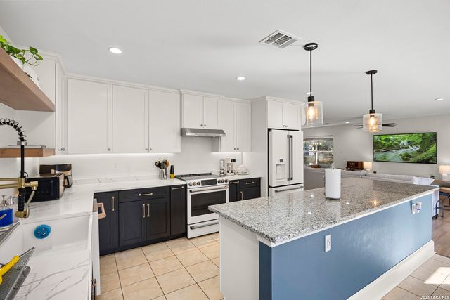 11719 Bridge Hampton, San Antonio, TX 78251
