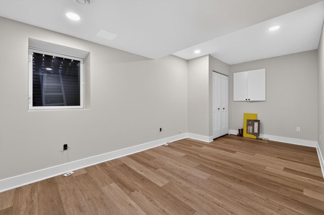 10489 Barnes Way, Inver Grove Heights, MN 55077