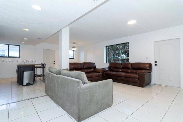 2729 SW 67th Avenue 0, Miami, FL 33155