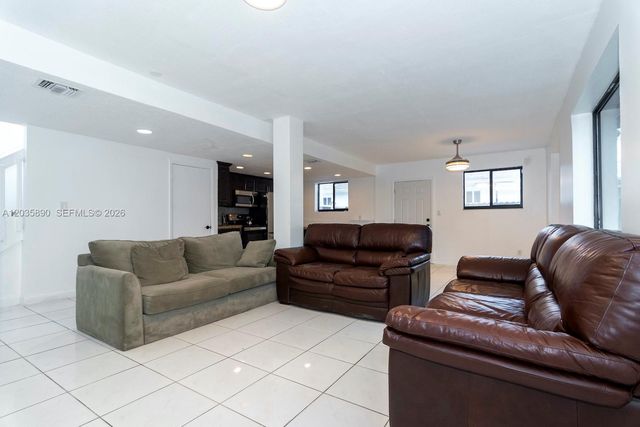 2729 SW 67th Avenue 0, Miami, FL 33155