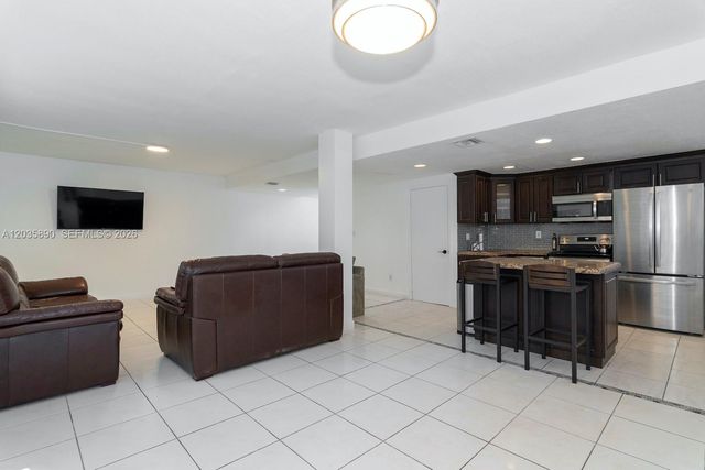 2729 SW 67th Avenue 0, Miami, FL 33155