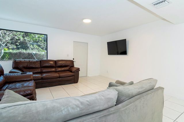 2729 SW 67th Avenue 0, Miami, FL 33155