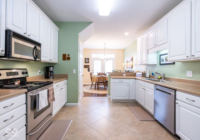 2326 Colfax Lane, Indianapolis, IN 46260