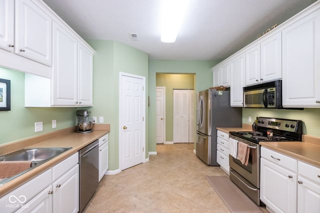 2326 Colfax Lane, Indianapolis, IN 46260