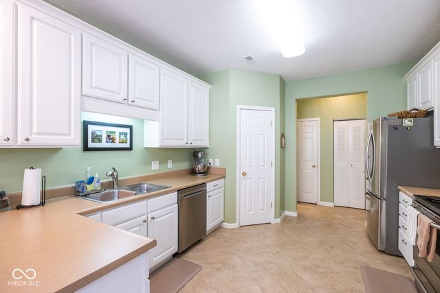 2326 Colfax Lane, Indianapolis, IN 46260