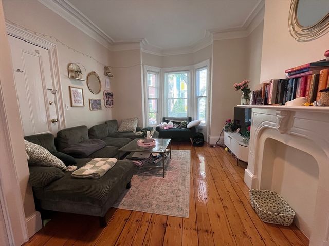 11 Gates St. 1, Boston, MA 02127