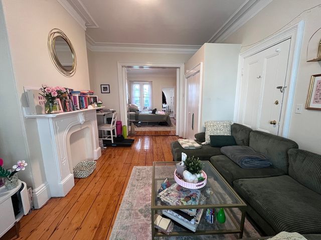 11 Gates St. 1, Boston, MA 02127