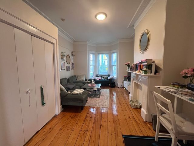 11 Gates St. 1, Boston, MA 02127