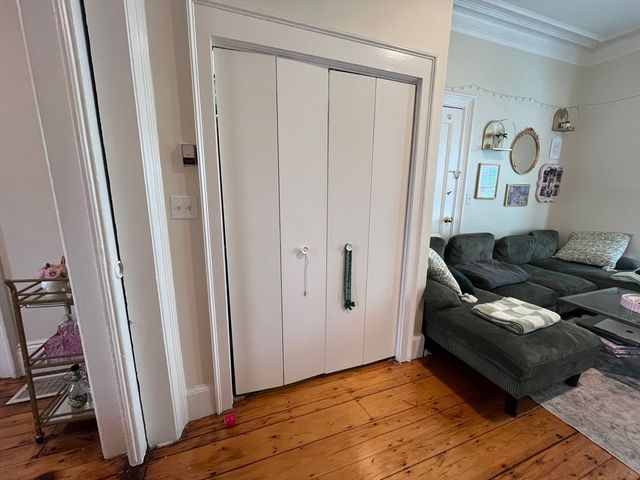 11 Gates St. 1, Boston, MA 02127