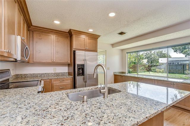 14012 CASCADE LANE, Tampa, FL 33618