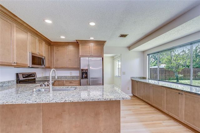 14012 CASCADE LANE, Tampa, FL 33618