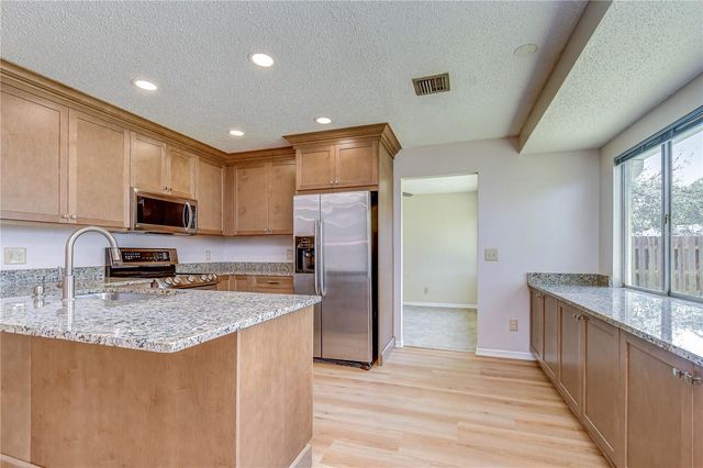 14012 CASCADE LANE, Tampa, FL 33618
