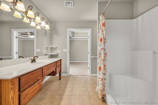 566 S 22nd Place, Collinsville, OK 74021