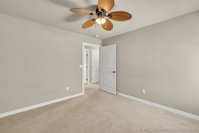 566 S 22nd Place, Collinsville, OK 74021