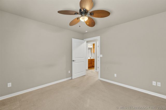 566 S 22nd Place, Collinsville, OK 74021