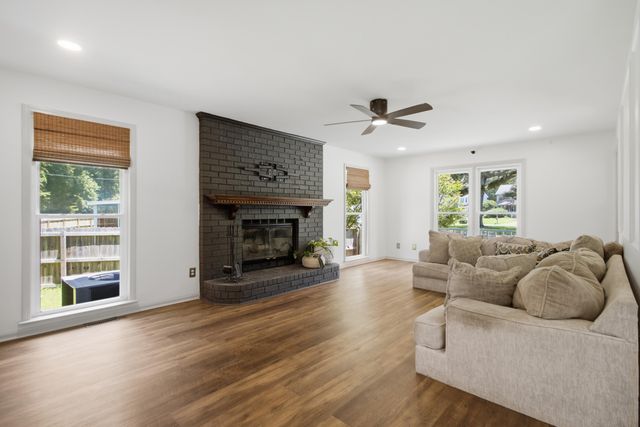 228 Knightsbridge Drive, Charleston, SC 29418