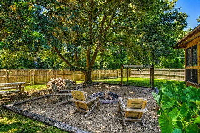 228 Knightsbridge Drive, Charleston, SC 29418