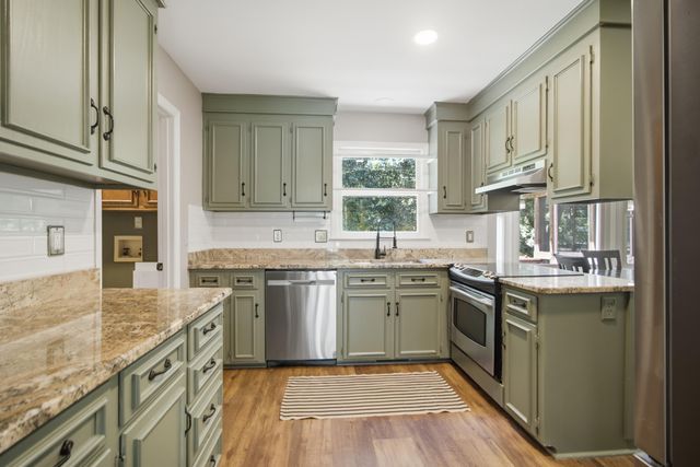 228 Knightsbridge Drive, Charleston, SC 29418
