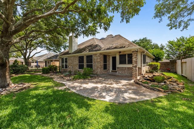 2723 Shelby Drive, Pearland, TX 77584