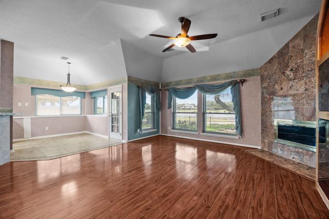 2723 Shelby Drive, Pearland, TX 77584