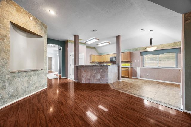2723 Shelby Drive, Pearland, TX 77584