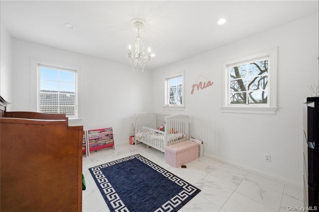 59 Park Lane, Massapequa, NY 11758