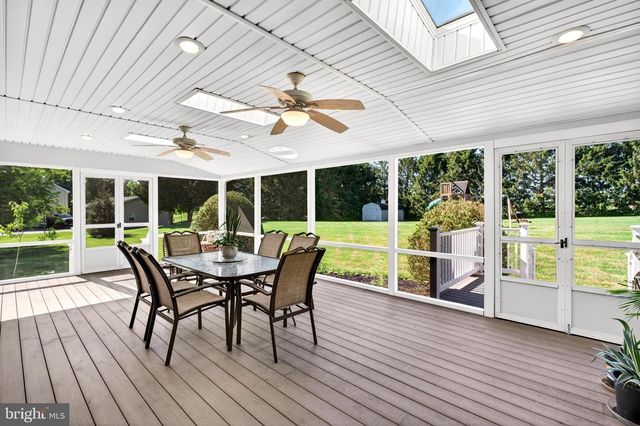 100 LONGVIEW DR, Elkton, MD 21921