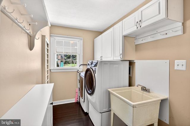 100 LONGVIEW DR, Elkton, MD 21921