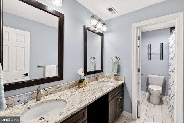 100 LONGVIEW DR, Elkton, MD 21921