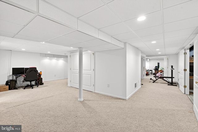 100 LONGVIEW DR, Elkton, MD 21921