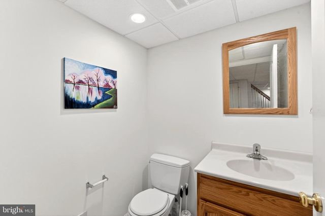 100 LONGVIEW DR, Elkton, MD 21921
