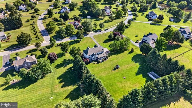 100 LONGVIEW DR, Elkton, MD 21921