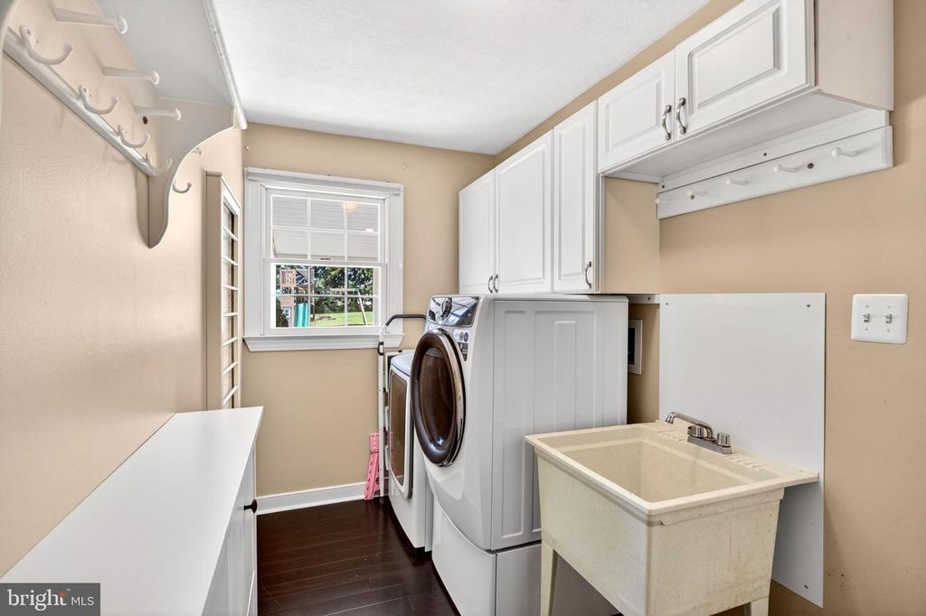 Image 25 of property listing at 100 LONGVIEW DR, Elkton, MD 21921