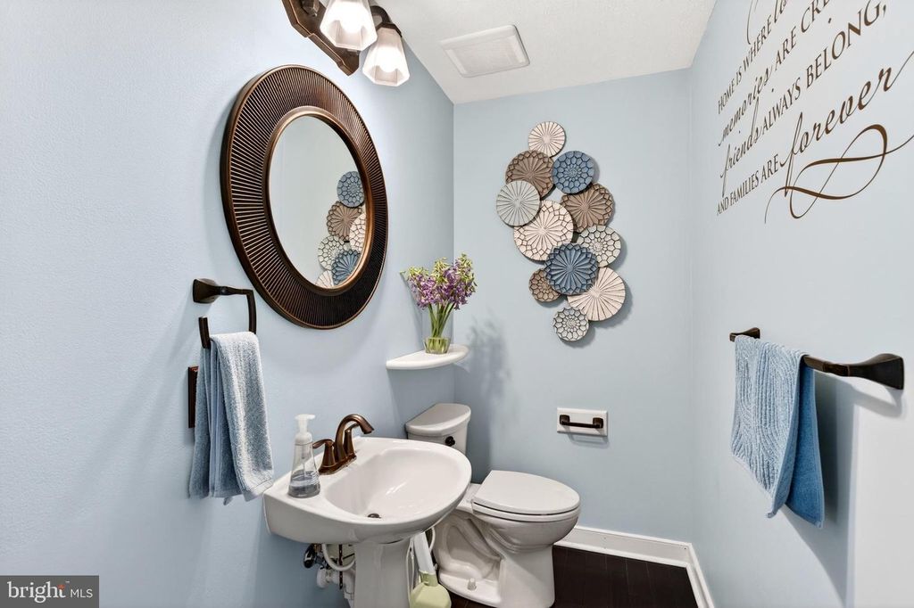 Image 26 of property listing at 100 LONGVIEW DR, Elkton, MD 21921