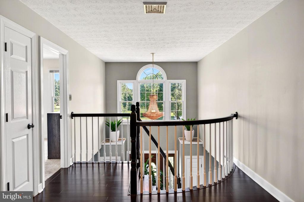 Image 27 of property listing at 100 LONGVIEW DR, Elkton, MD 21921