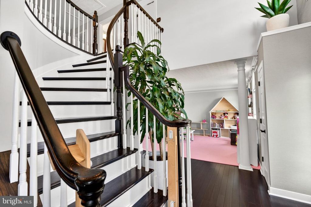 Image 9 of property listing at 100 LONGVIEW DR, Elkton, MD 21921
