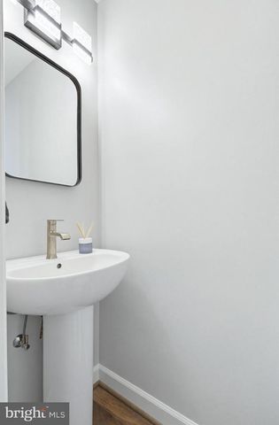 1719 SANTA BARBARA DR, Lancaster, PA 17601