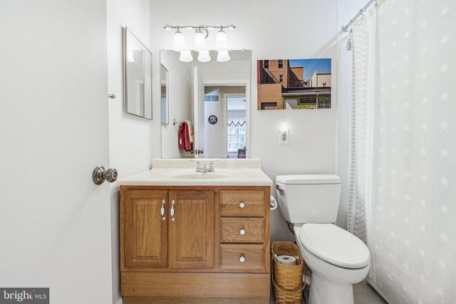 1719 SANTA BARBARA DR, Lancaster, PA 17601