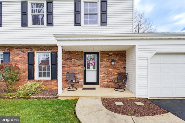 1719 SANTA BARBARA DR, Lancaster, PA 17601