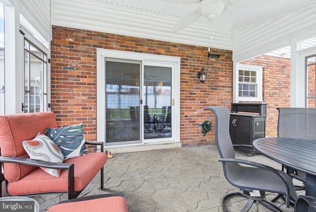 1719 SANTA BARBARA DR, Lancaster, PA 17601