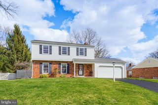 1719 SANTA BARBARA DR, Lancaster, PA 17601