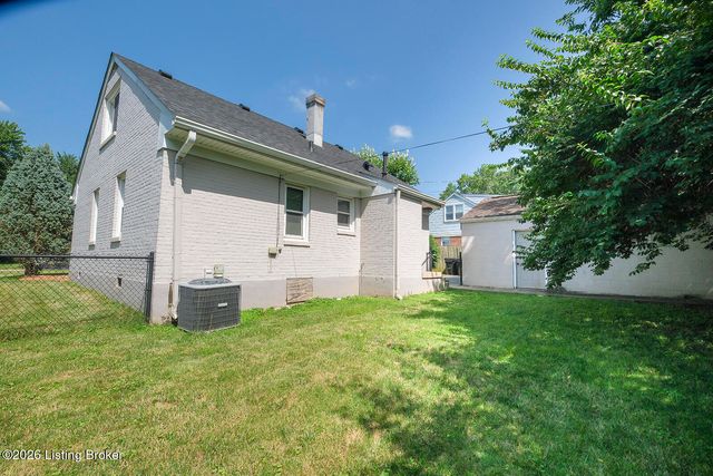 2510 Browns Ln, Louisville, KY 40220