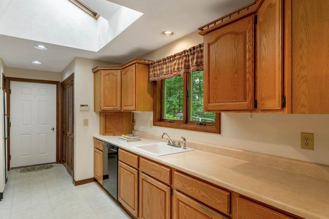 23 Cross Lane, Gilford, NH 03249