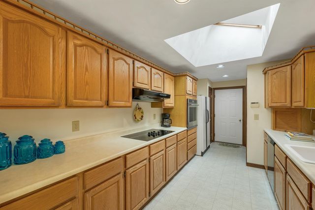 23 Cross Lane, Gilford, NH 03249