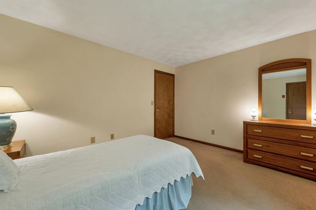 23 Cross Lane, Gilford, NH 03249
