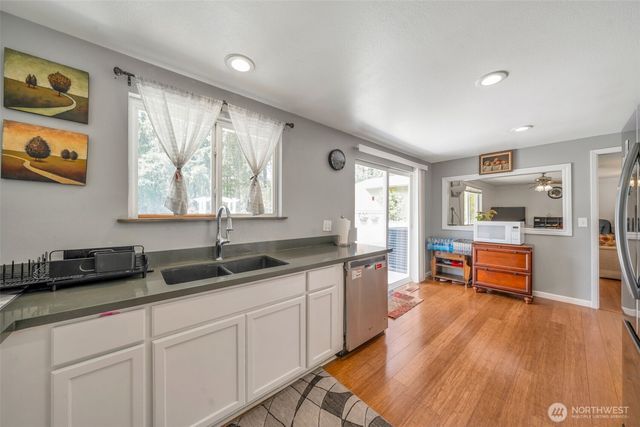 15404 SE 304th Place, Kent, WA 98042
