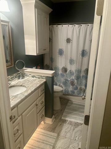 1185 BLUE GRASS, Benton, AR 72019